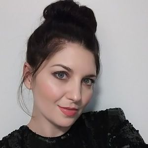 Meet your Posher, Geanina